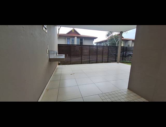 2 BEDROOM APARTMENT TO LET IN ZIMBALI WEDGE